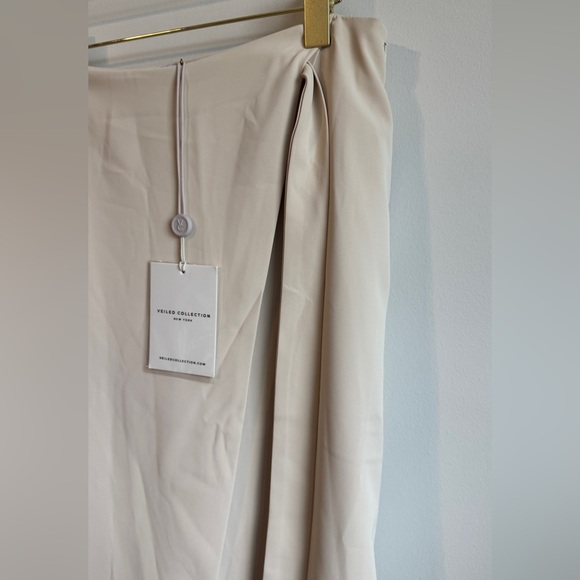 Veiled Collection Chic Cream Wide Leg Pants - Picture 5 of 9